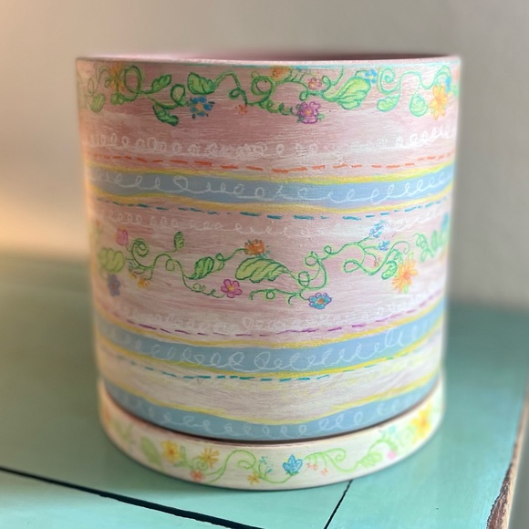 ORIGINAL POTTERY ART Hand painted pastel pattern pot with matching saucer - Picture 2 of 5